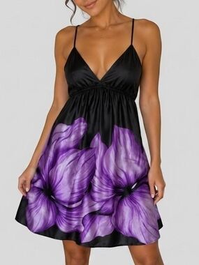 2000s y2k Wetseal floral dress. Size tag is faded